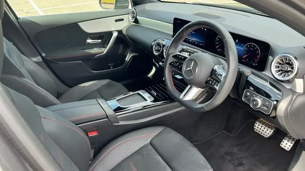 Used Mercedes A180 Executive 136 HP (100 kW) 2024 Mountain grey metallic