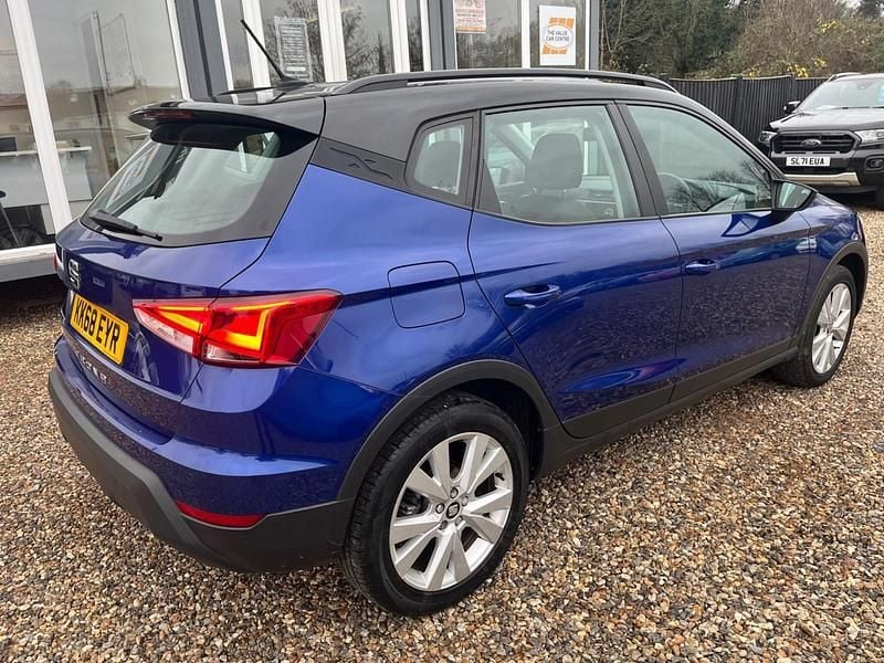Used Seat Arona SE Technology 95 HP (69 kW) 2019 Blue SUV