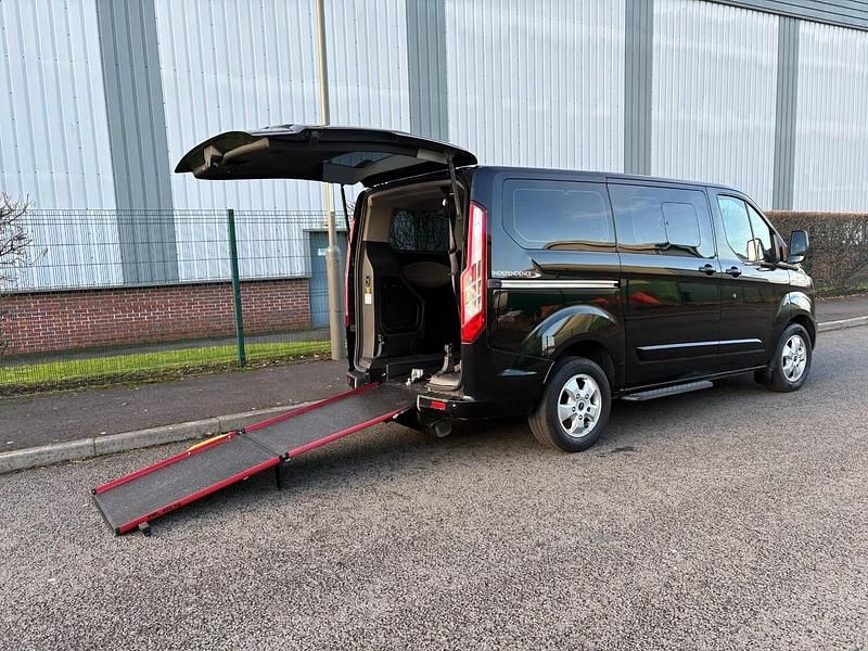 Black Used 2018 Ford Tourneo Titanium MPV | £13,940 (Super price) - Image 1/4