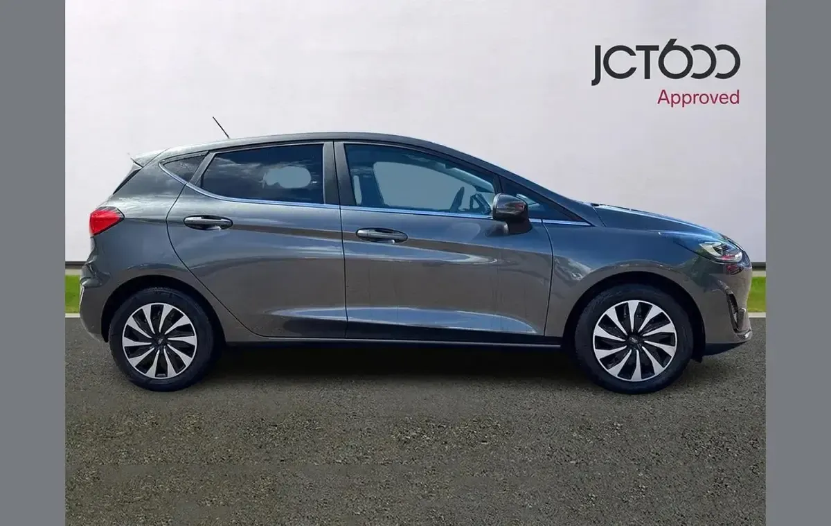 Used Ford Fiesta Titanium 99 HP (72 kW) 2023 Grey Hatchback
