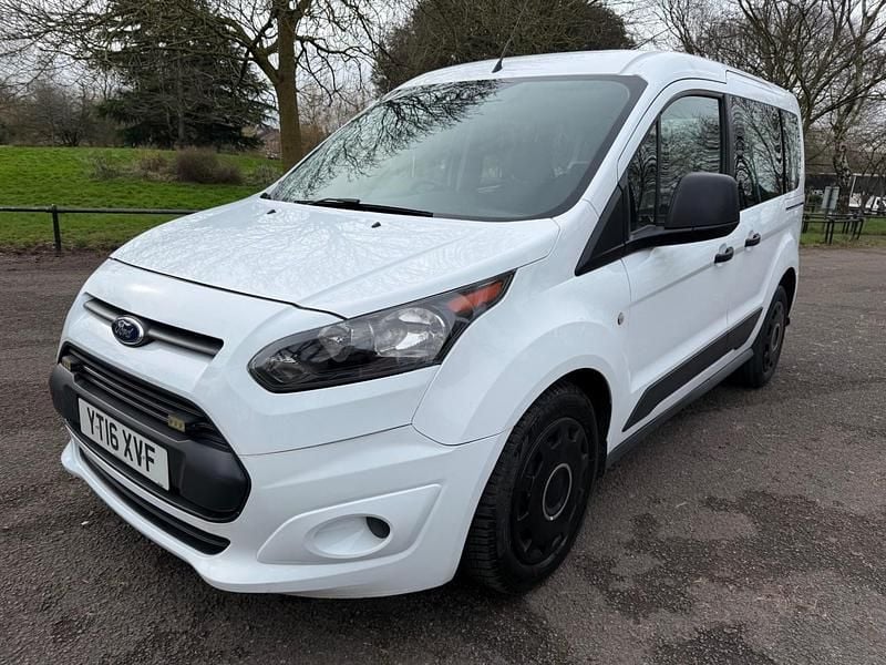Used Ford Tourneo Connect Style 100 HP (73 kW) 2016 White MPV