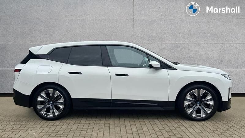 Used BMW iX Sport Line 239 kW (326 HP) 2022 White SUV