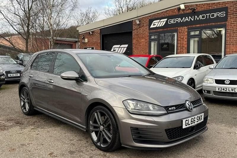 Grey Used 2016 VW Golf VII GTD Hatchback | £10,250 (Good price) - Image 1/1