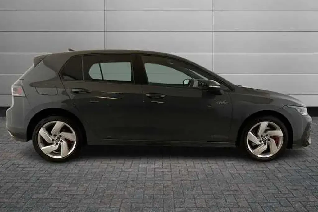 Used VW Golf VIII GTE 272 HP (200 kW) 2025 Dolphin grey Hatchback