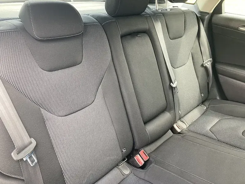 Used Ford Mondeo Titanium 180 HP (132 kW) 2015 Black Hatchback