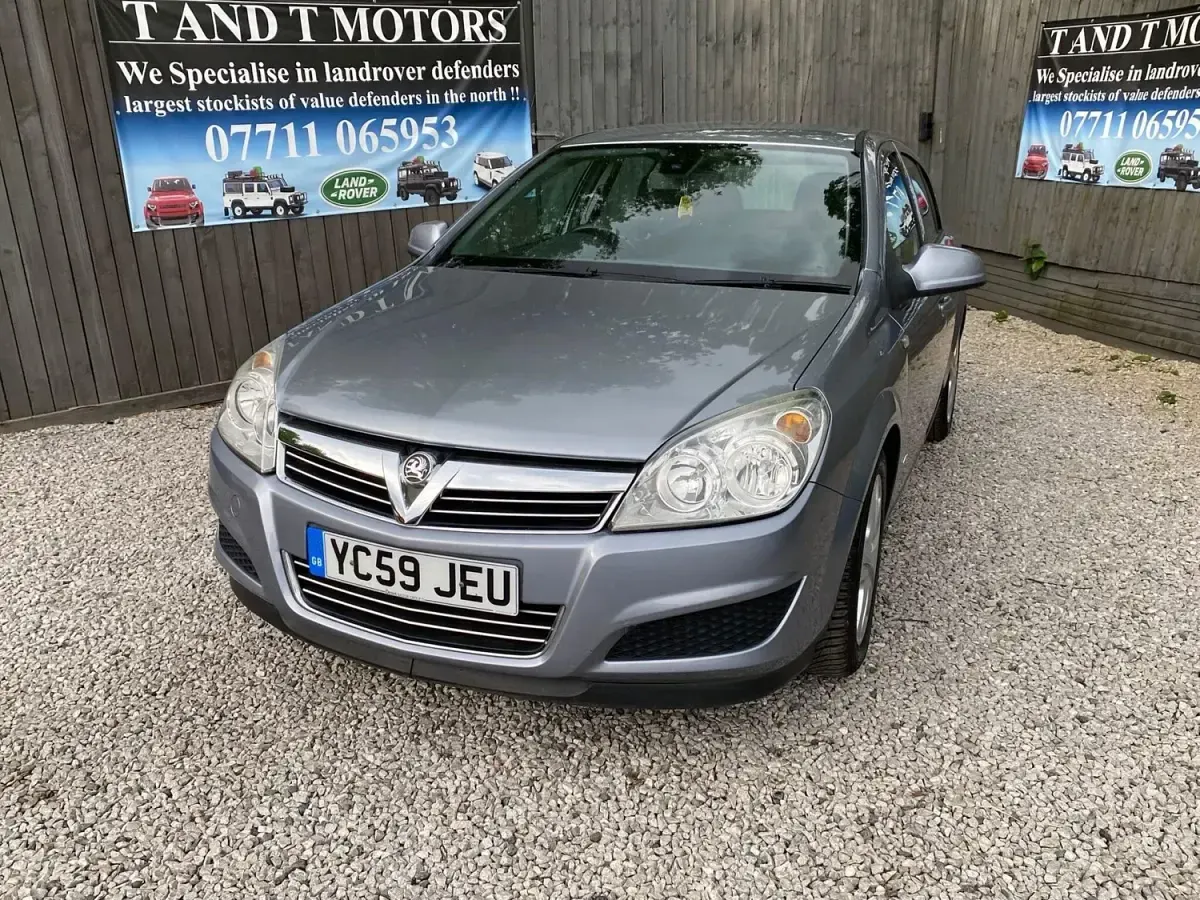 Używany Vauxhall Astra Active 2009 Srebrny Hatchback
