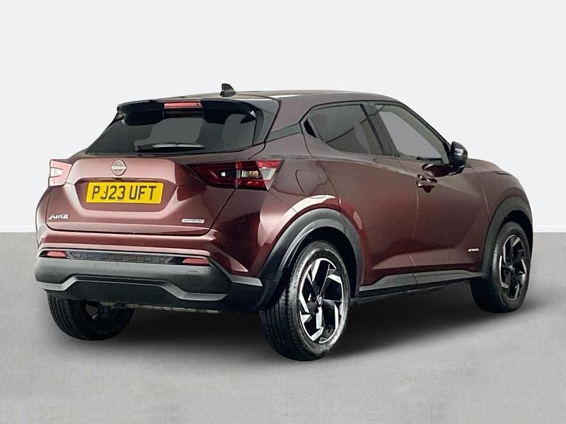 Used Nissan Juke N-Connecta 143 HP (105 kW) 2023 Red SUV