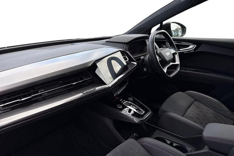 Used Audi Q4 e-tron Comfort 125 kW (170 HP) 2021 Black SUV