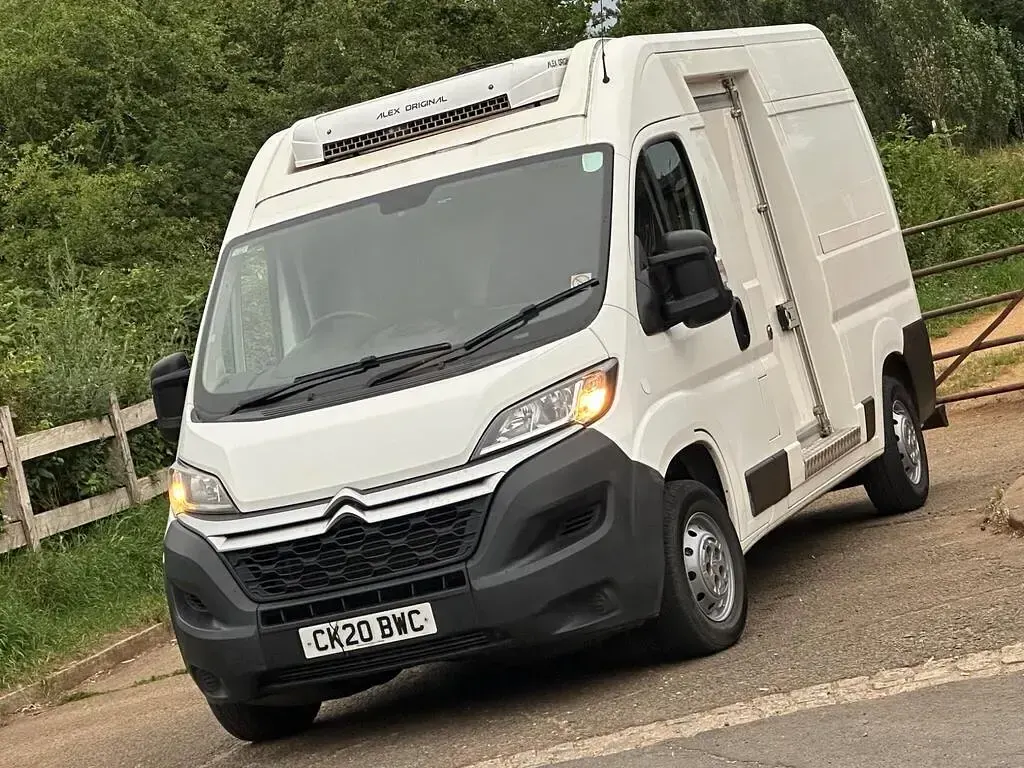 Used Citroën Relay 140 HP (102 kW) 2020 White Van