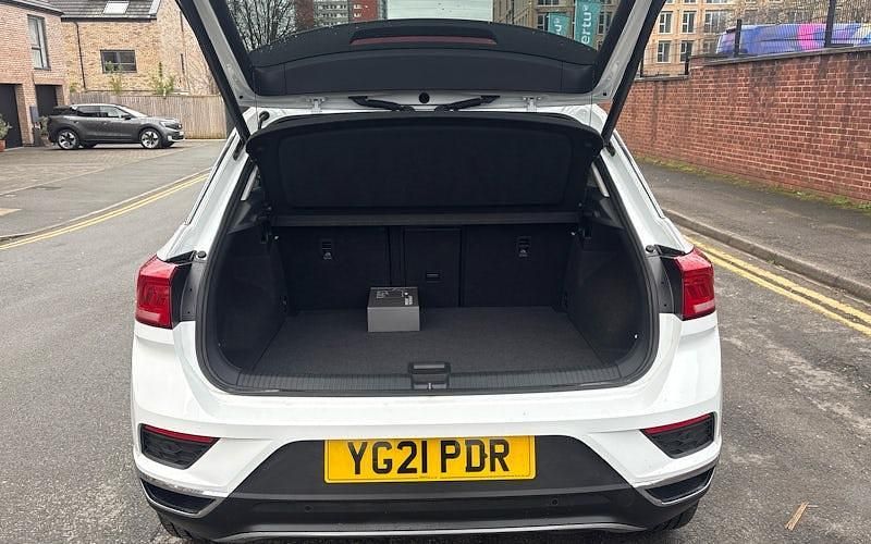 Usado VW T-Roc Active 110 HP (80 kW) 2021 Branco SUV