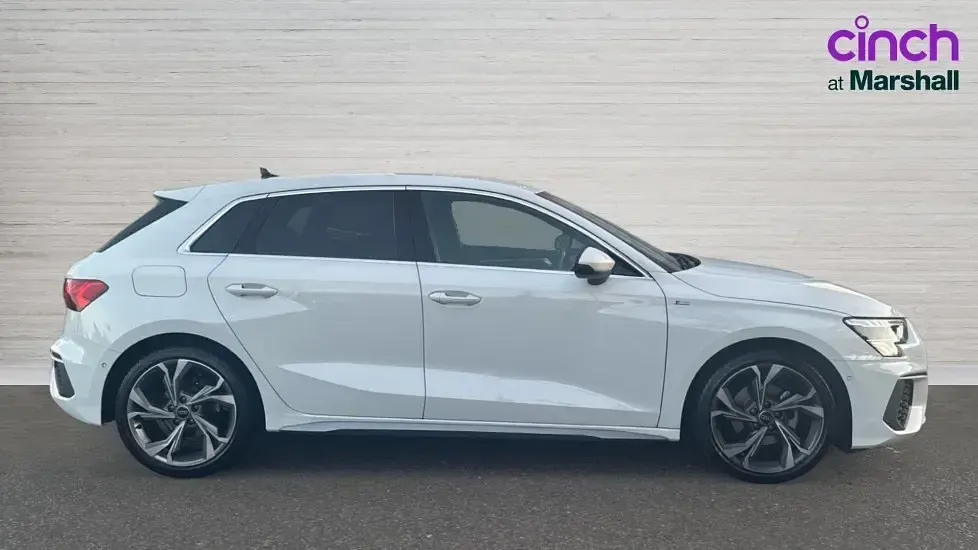 Used Audi A3 S-Line 190 HP (139 kW) 2023 White Sedan