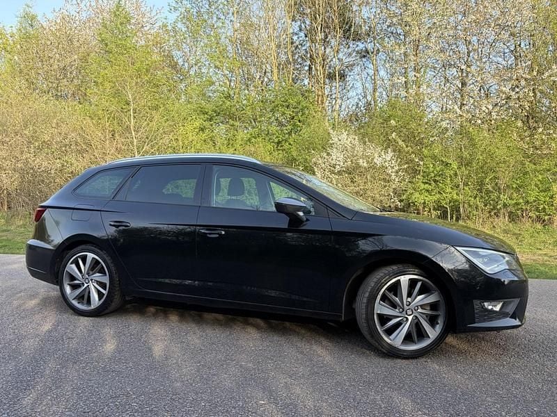 Begagnad Seat Leon FR 180 HK (132 kW) 2016 Svart Kombi