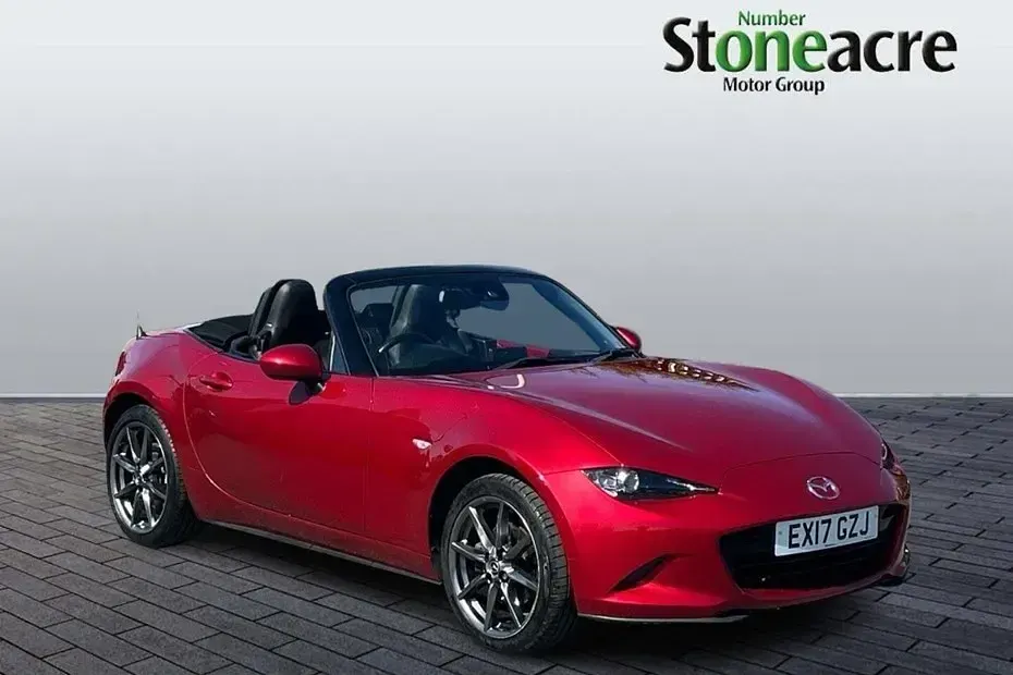 Used Mazda MX5 Inclusive 160 HP (117 kW) 2017 Red Cabriolet