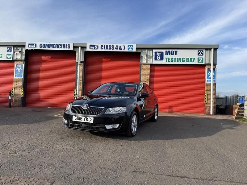 Used Skoda Octavia SE L 110 HP (80 kW) 2016 Black Hatchback