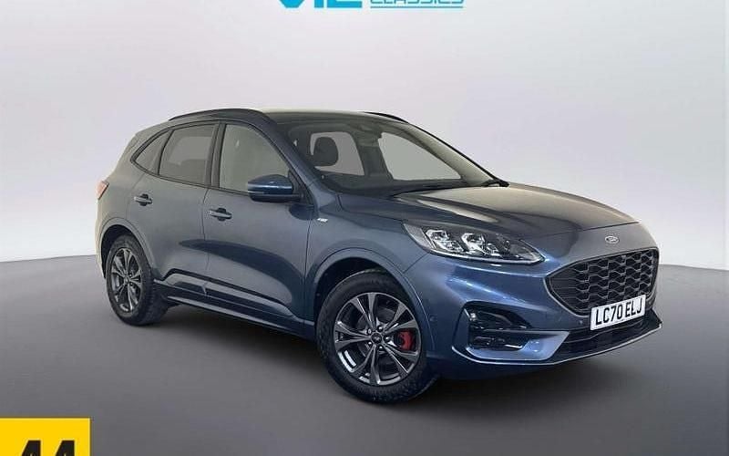 Usado Ford Kuga ST-Line 150 HP (110 kW) 2023 SUV