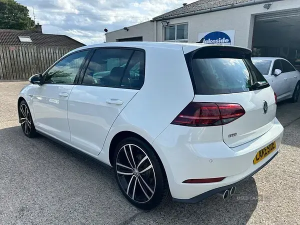 Used VW Golf VII GTD 184 HP (135 kW) 2019 White Hatchback