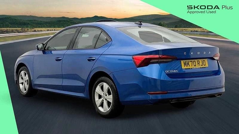 Used Skoda Octavia SE First Edition 81 HP (59 kW) 2020 Race blue metallic Hatchback