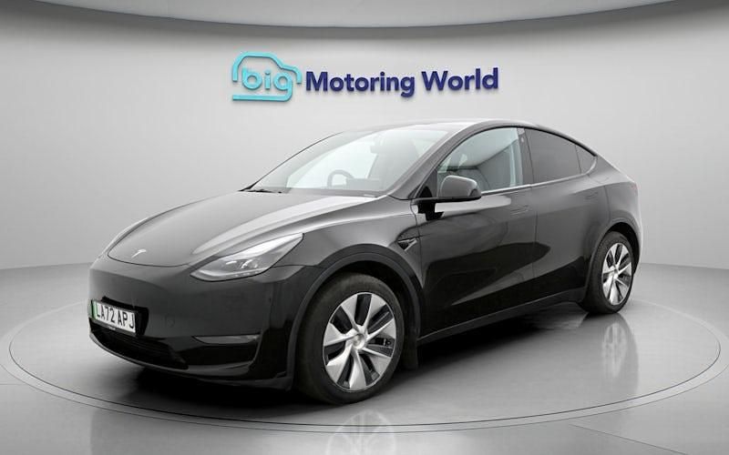 Used Tesla Model Y Long Range AWD 286 kW (389 HP) 2025 SUV