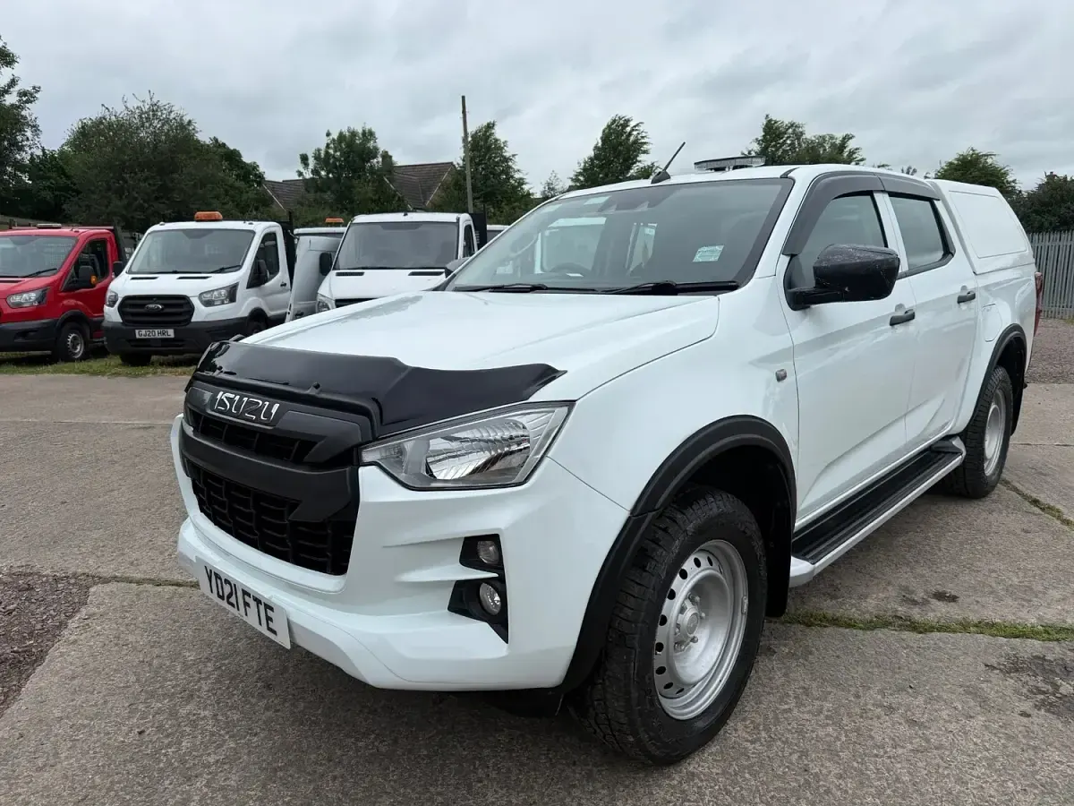 Used Isuzu D-Max 164 HP (120 kW) 2021 White Pickup