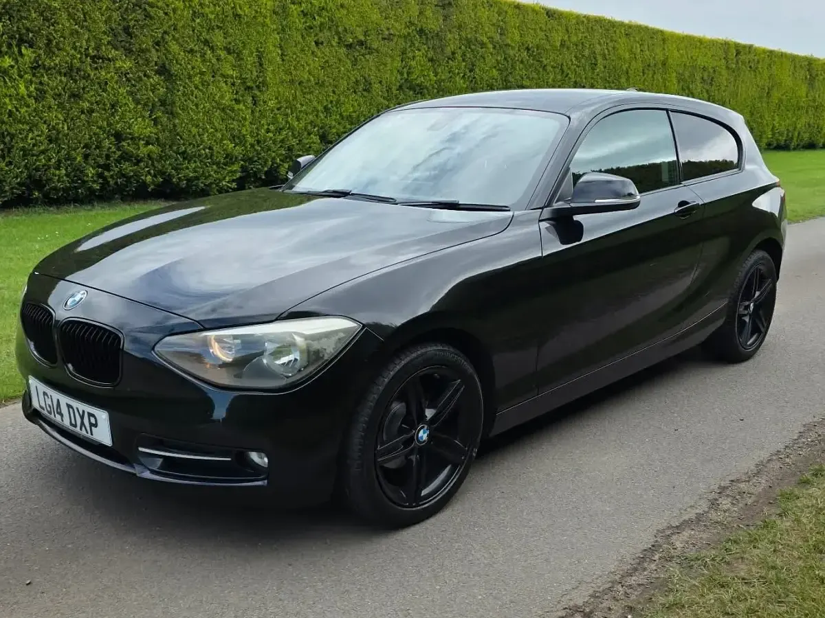 Used BMW 118 Sport Line 2014 Black Hatchback