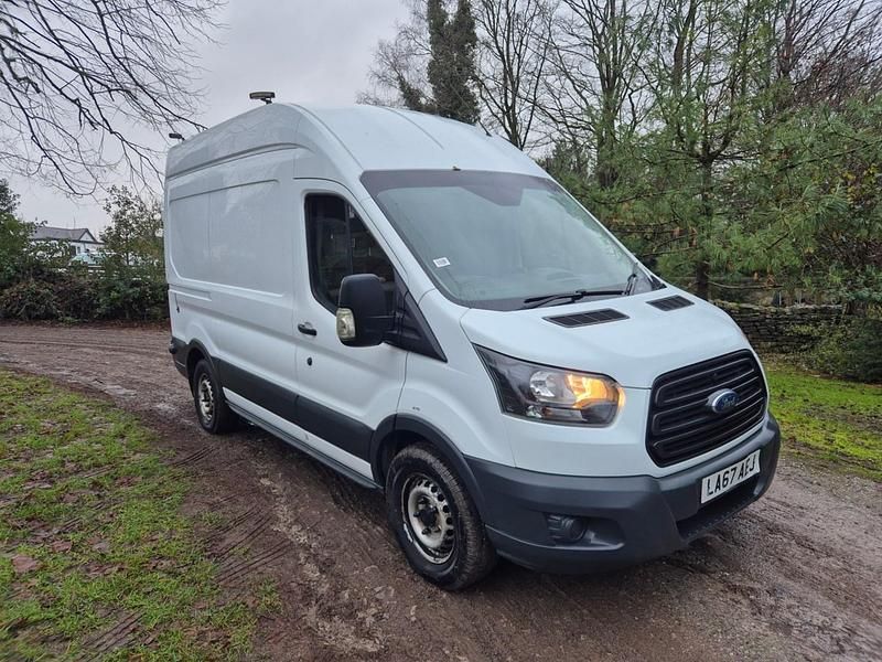White Used 2018 Ford Transit MPV | £5,950 (Super price) - Image 1/4
