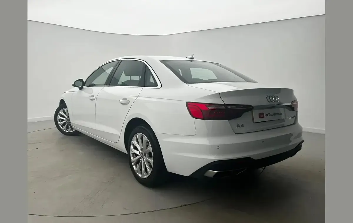 Used Audi A4 Comfort 147 HP (108 kW) 2020 White Sedan