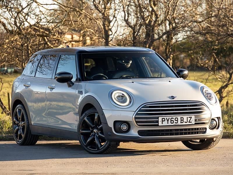 Used Mini Cooper Clubman Exclusive 192 HP (141 kW) 2019 Silver Estate
