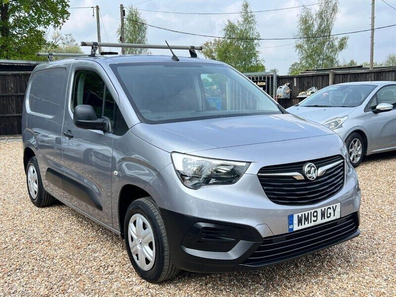 Grey Used 2019 Vauxhall Combo Edition MPV | £7,195 (Good price) - Image 1/4
