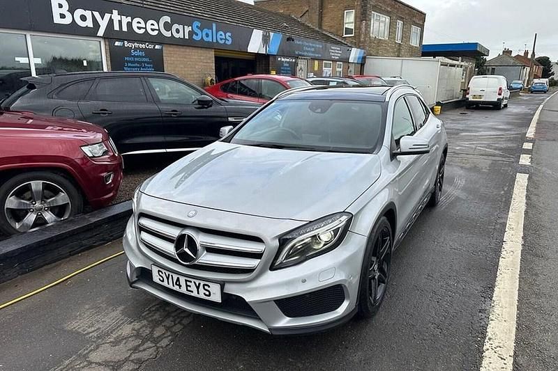 Used Mercedes GLA220 AMG line 170 HP (125 kW) 2014 Silver SUV