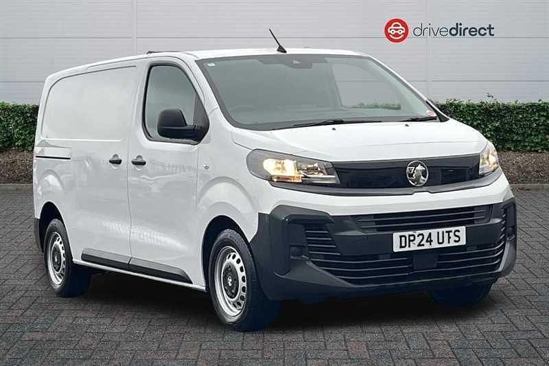 Used Vauxhall Vivaro S 120 HP (88 kW) 2024 White MPV