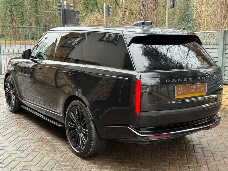 Used Land Rover Range Rover SE 2022 Black SUV