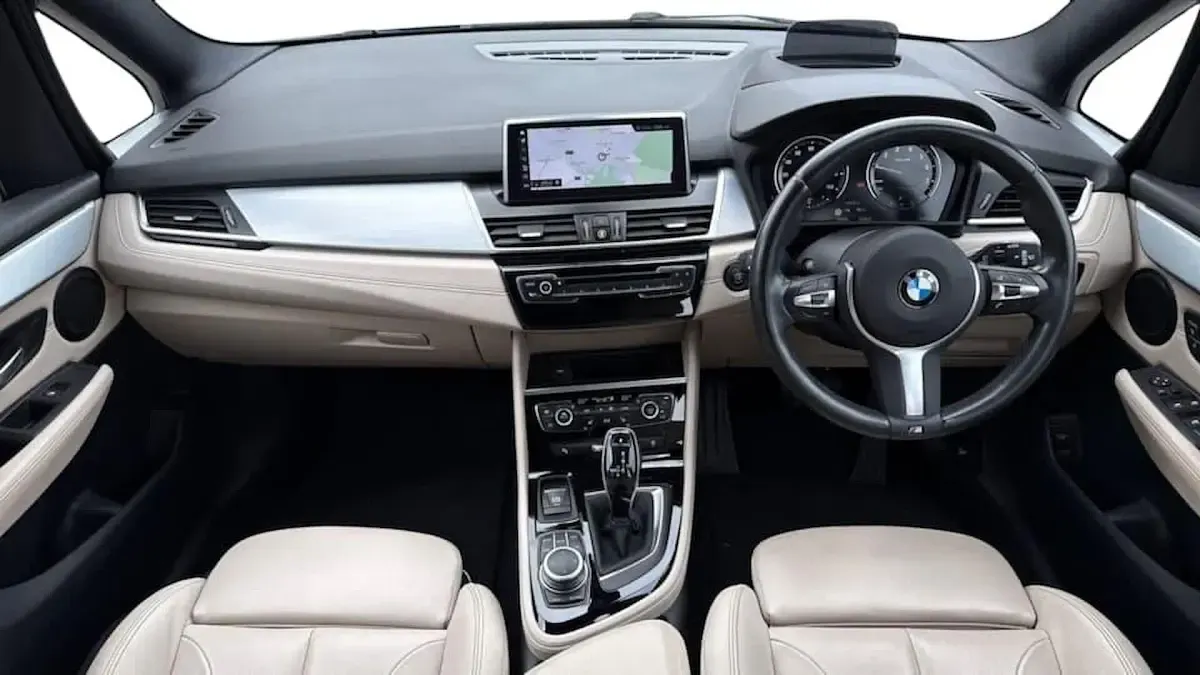 Used BMW 218 Gran Tourer M Sport 138 HP (101 kW) 2020 Blue MPV