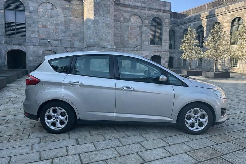 Used Ford C-MAX Zetec 115 HP (84 kW) 2012 Silver MPV