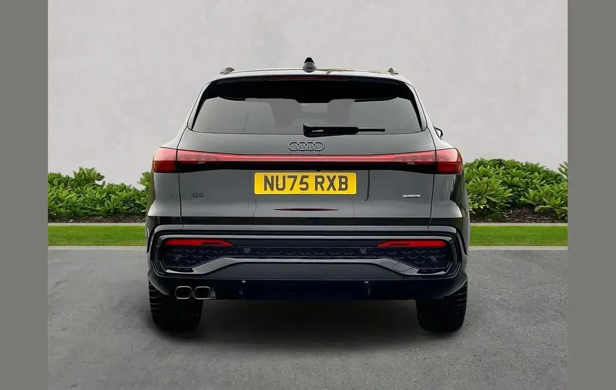 Used Audi Q5 Advanced 204 HP (150 kW) 2025 Black SUV