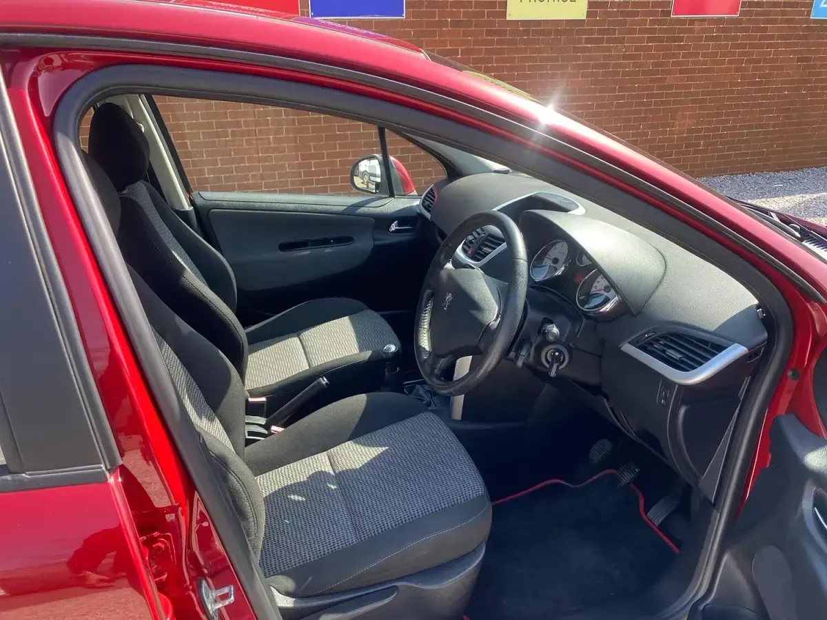 Used Peugeot 207 Sport 95 HP (69 kW) 2009 Red Hatchback