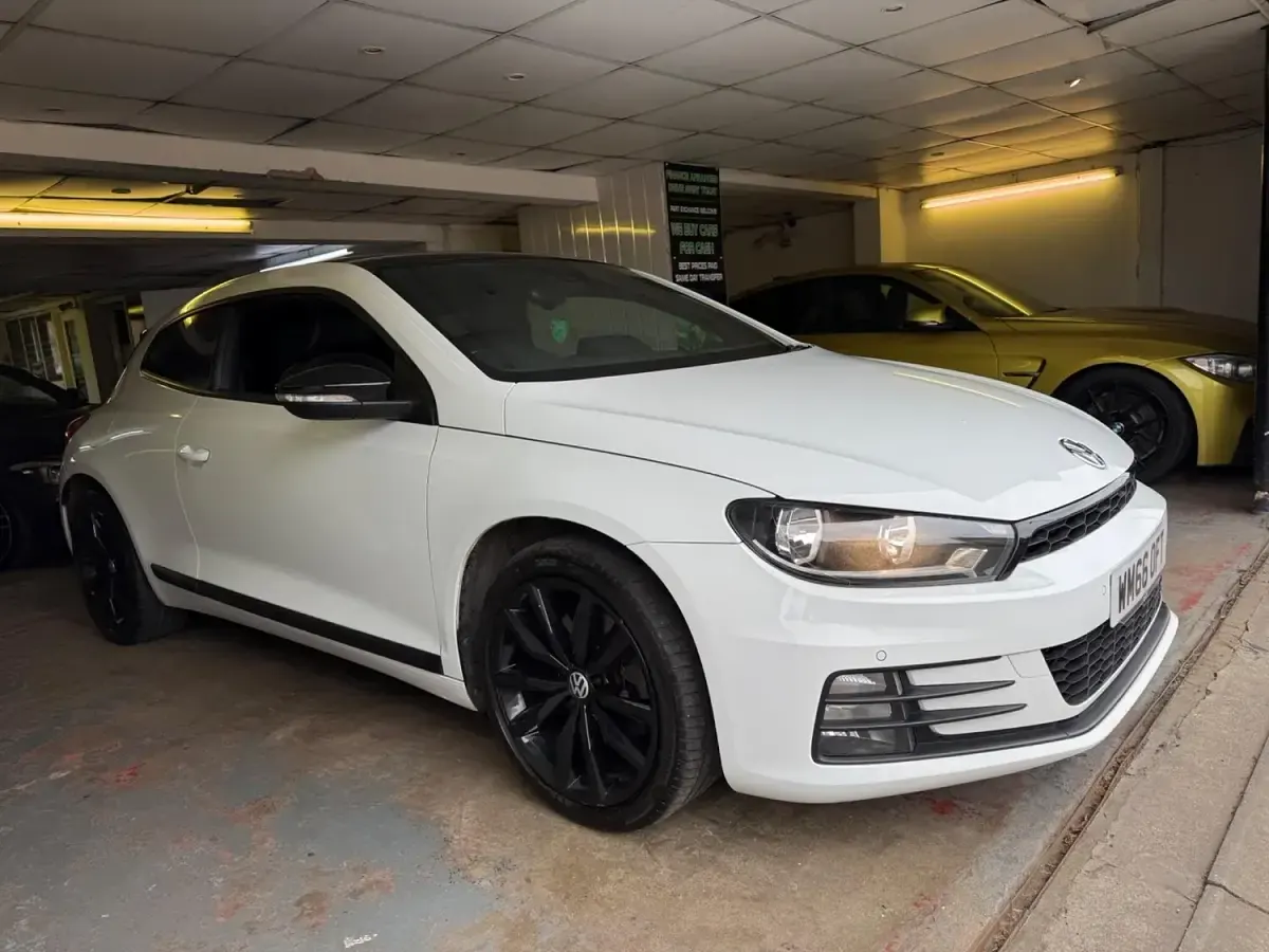 Used VW Scirocco Black Edition 180 HP (132 kW) 2016 White Coupe