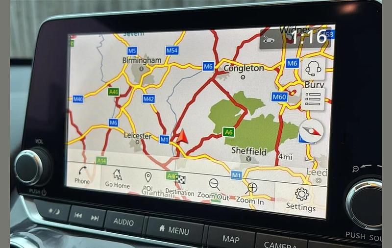 Used Nissan Juke Tekna 140 HP (102 kW) 2024 Red SUV