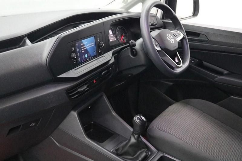 Used VW Caddy 102 HP (75 kW) 2022 White MPV