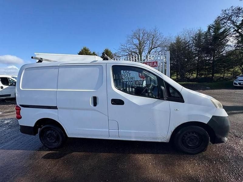 Used Nissan NV200 Acenta 90 HP (66 kW) 2014 White MPV