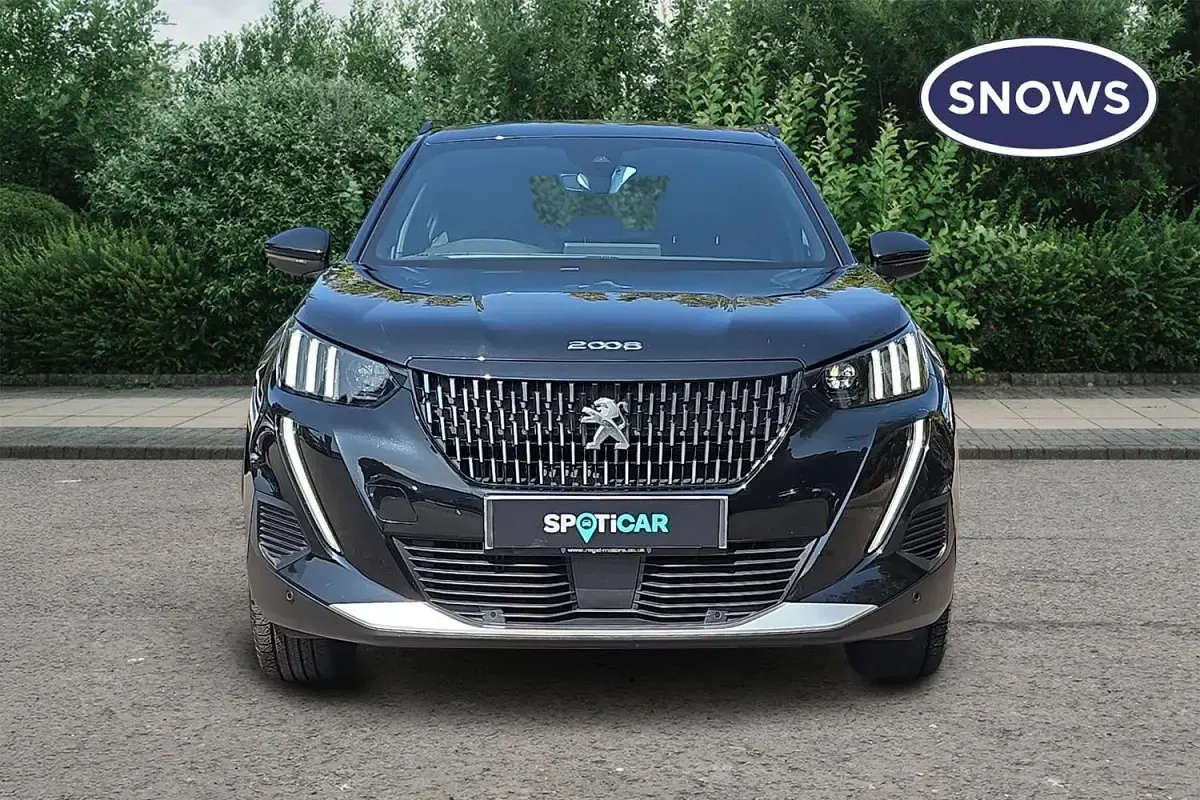 Used Peugeot 2008 GT 131 HP (96 kW) 2023 Nera black SUV