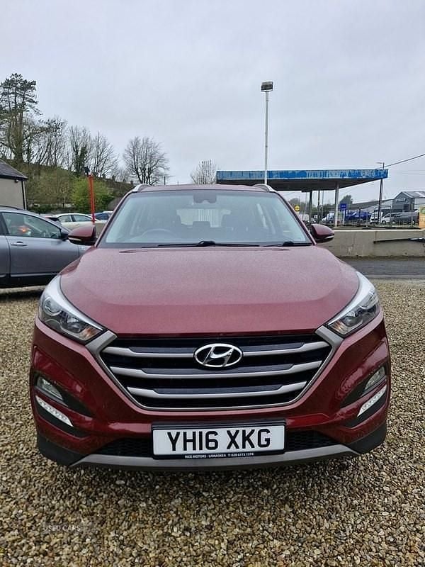 Used Hyundai Tucson SE 2016 Red SUV