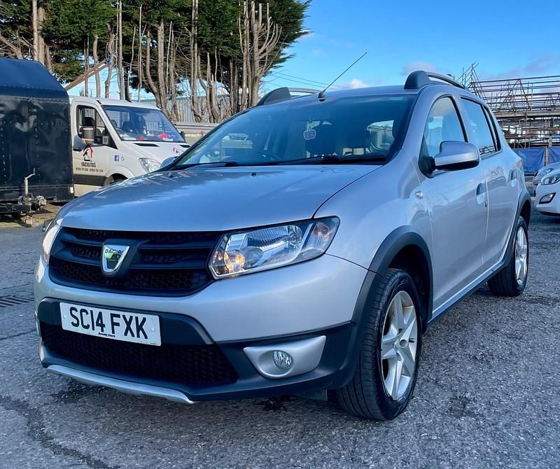 Used Dacia Sandero Ambiance 2014 Silver Hatchback