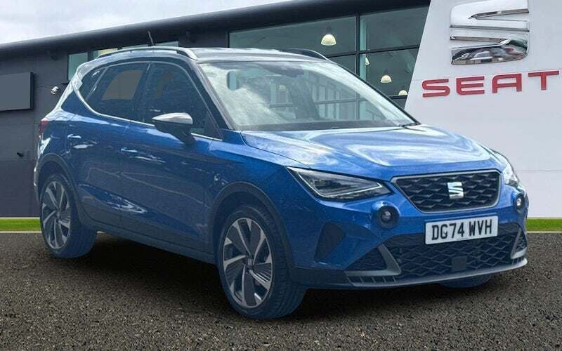 Sapphire blue Used 2024 Seat Arona FR Sport SUV | £18,690 (Fair price) - Image 1/4