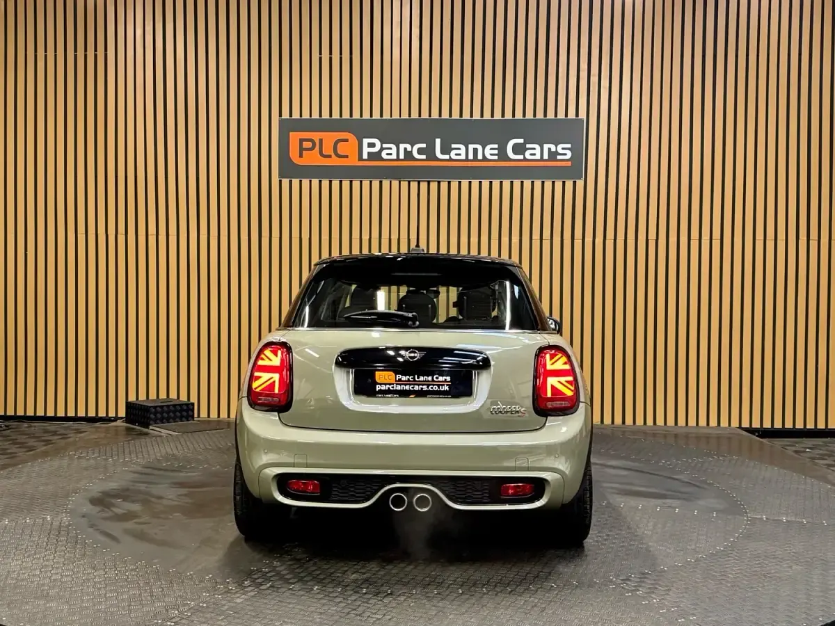 Używany Mini Cooper S Hatch 2019 Szary Hatchback