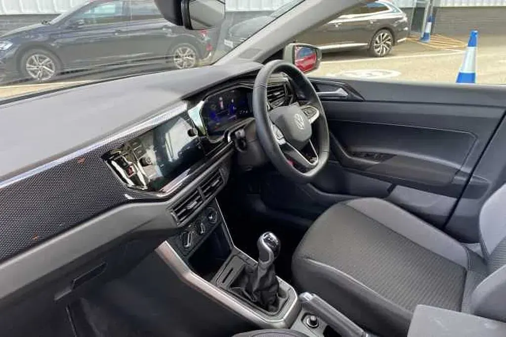 New VW Polo 80 HP (58 kW) 2025 Hatchback