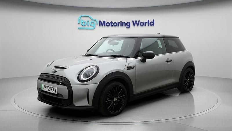 Used Mini Cooper SE Hatch 133 kW (181 HP) 2023 Hatchback