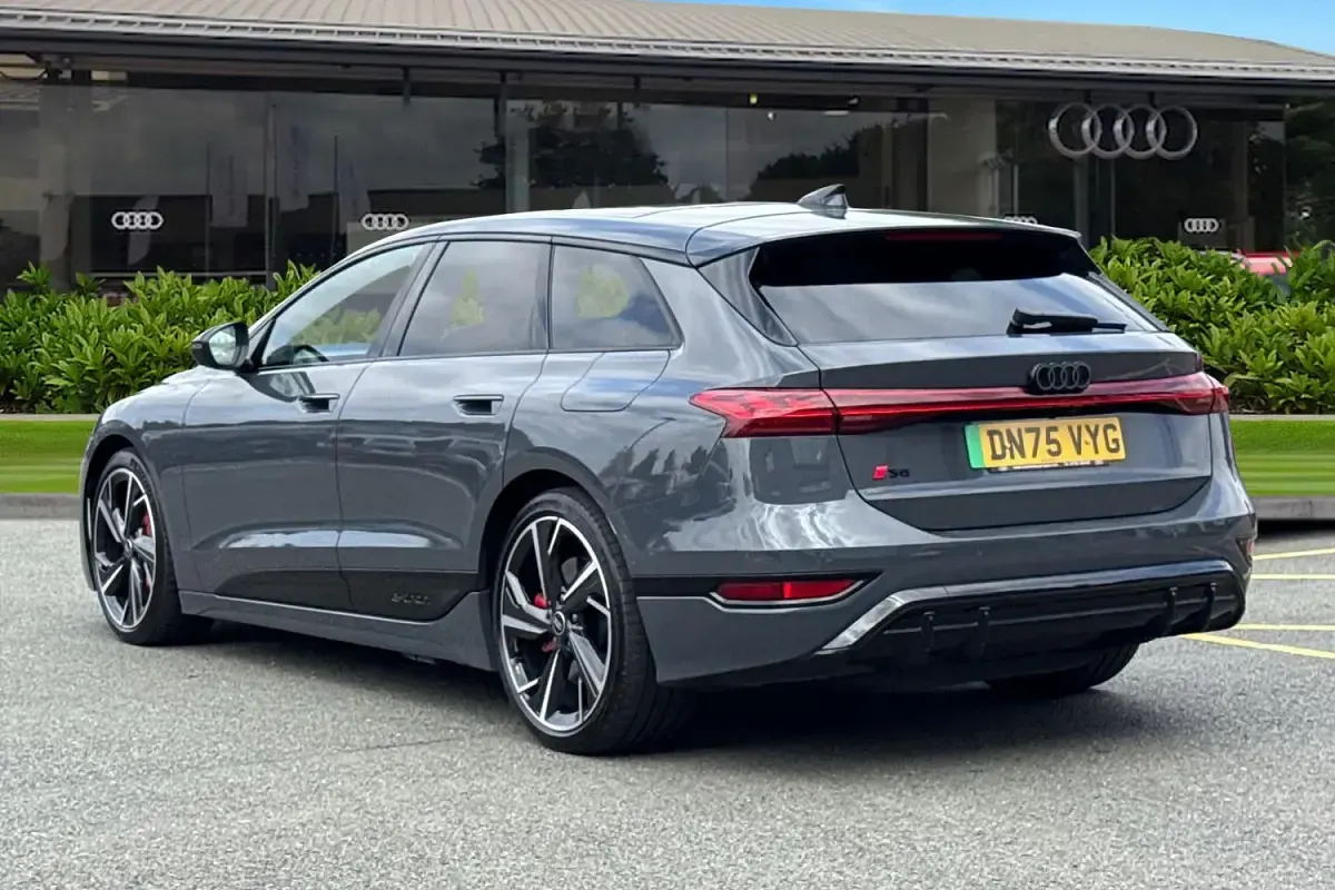 Used Audi S6 e-tron Advanced 100 kW (136 HP) 2026 Grey Estate