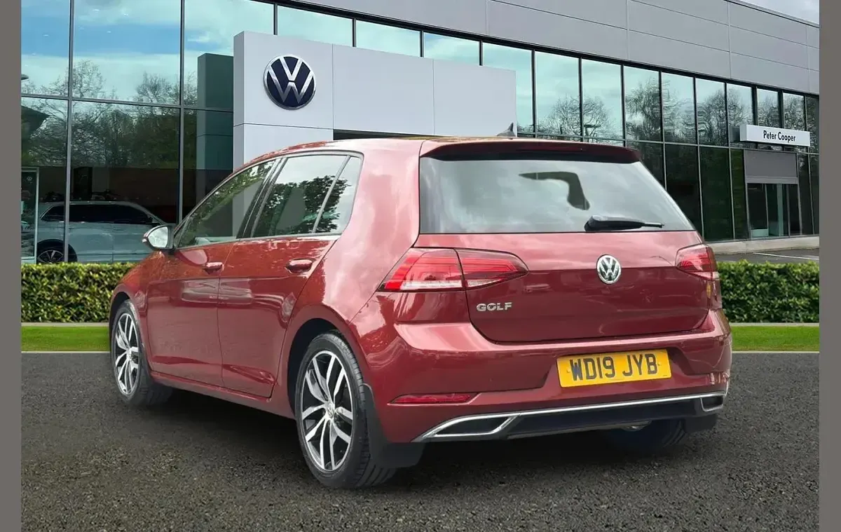 Used VW Golf VII GT 150 HP (110 kW) 2019 Red Hatchback