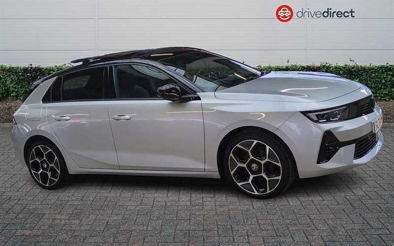 Used Vauxhall Astra Ultimate 131 HP (96 kW) 2024 Grey Hatchback