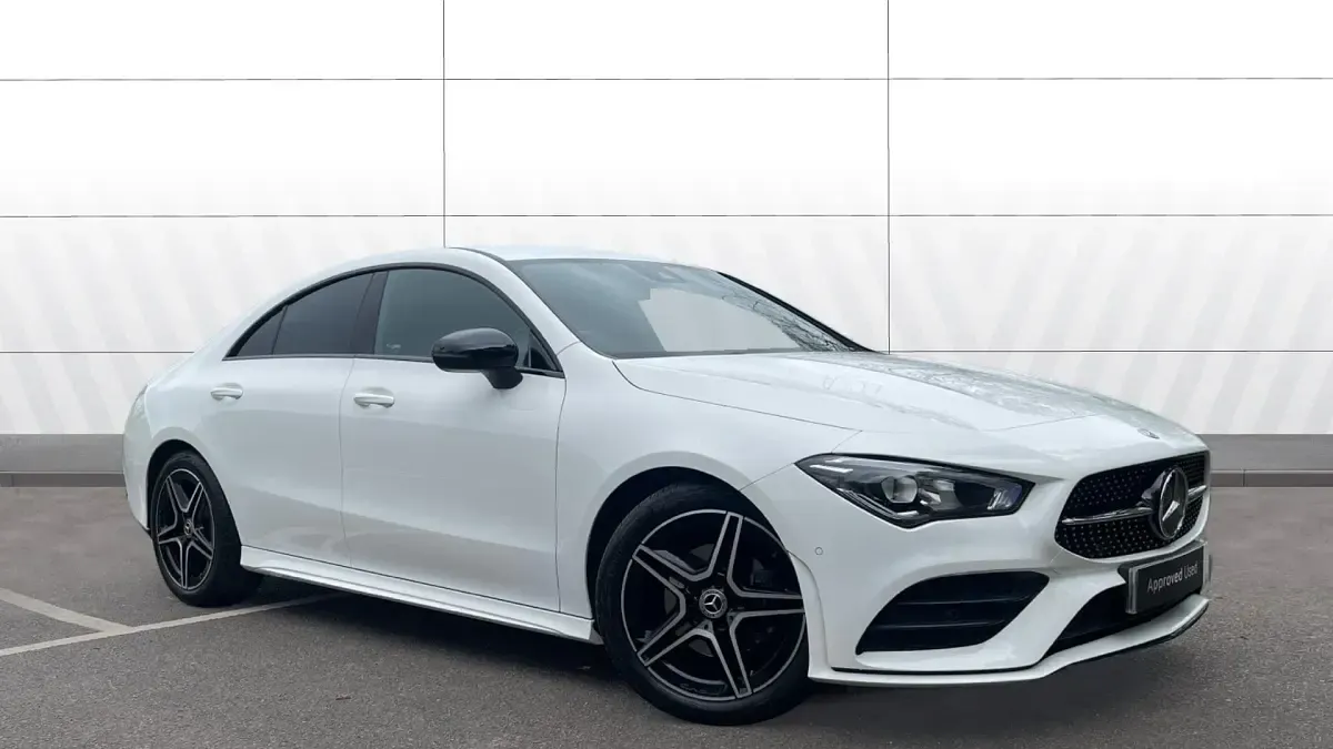 Usado Mercedes CLA180 Executive 136 HP (100 kW) 2022 Sedan